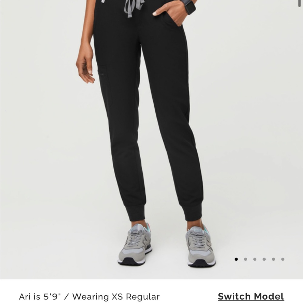 Figs Zamora Jogger Scrub Pants- Black, size S Petite